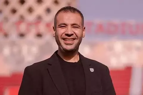 "أخصائي العلاج الطبيعي" يعتذر عن عدم الاستمرار في الأهلي